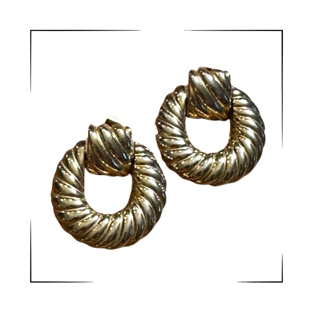 Doorknockers are back! Vintage 80's Gold Plated Hinged Pierced Earrings